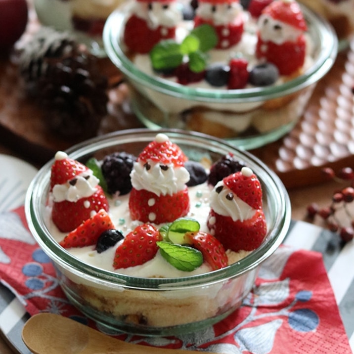 クリスマスに 苺サンタのスコップケーキ レシピ 作り方 By 楽天出店店舗 アンジェ Web Shop 楽天レシピ